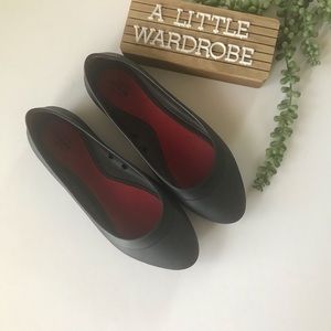 NWOT! Crocs Black Lina Flat Ionic Comfort